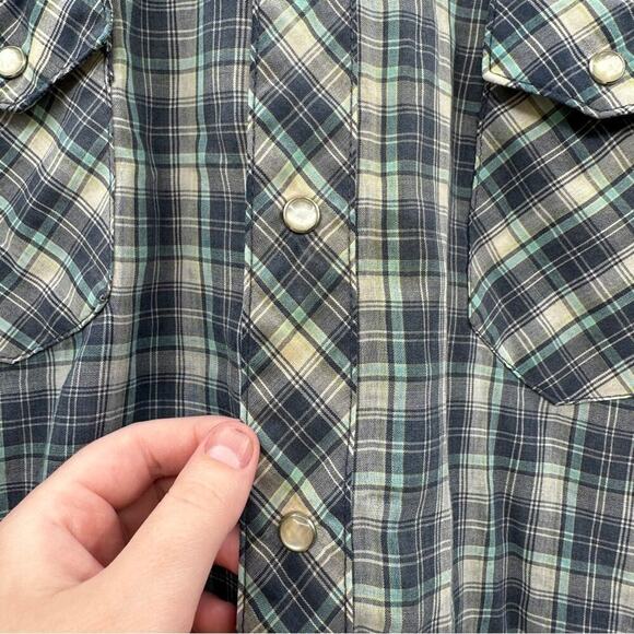 Vintage Wrangler Plaid Pearl Snap Button Down Short Sleeve Wrancher Shirt - Picture 6 of 9
